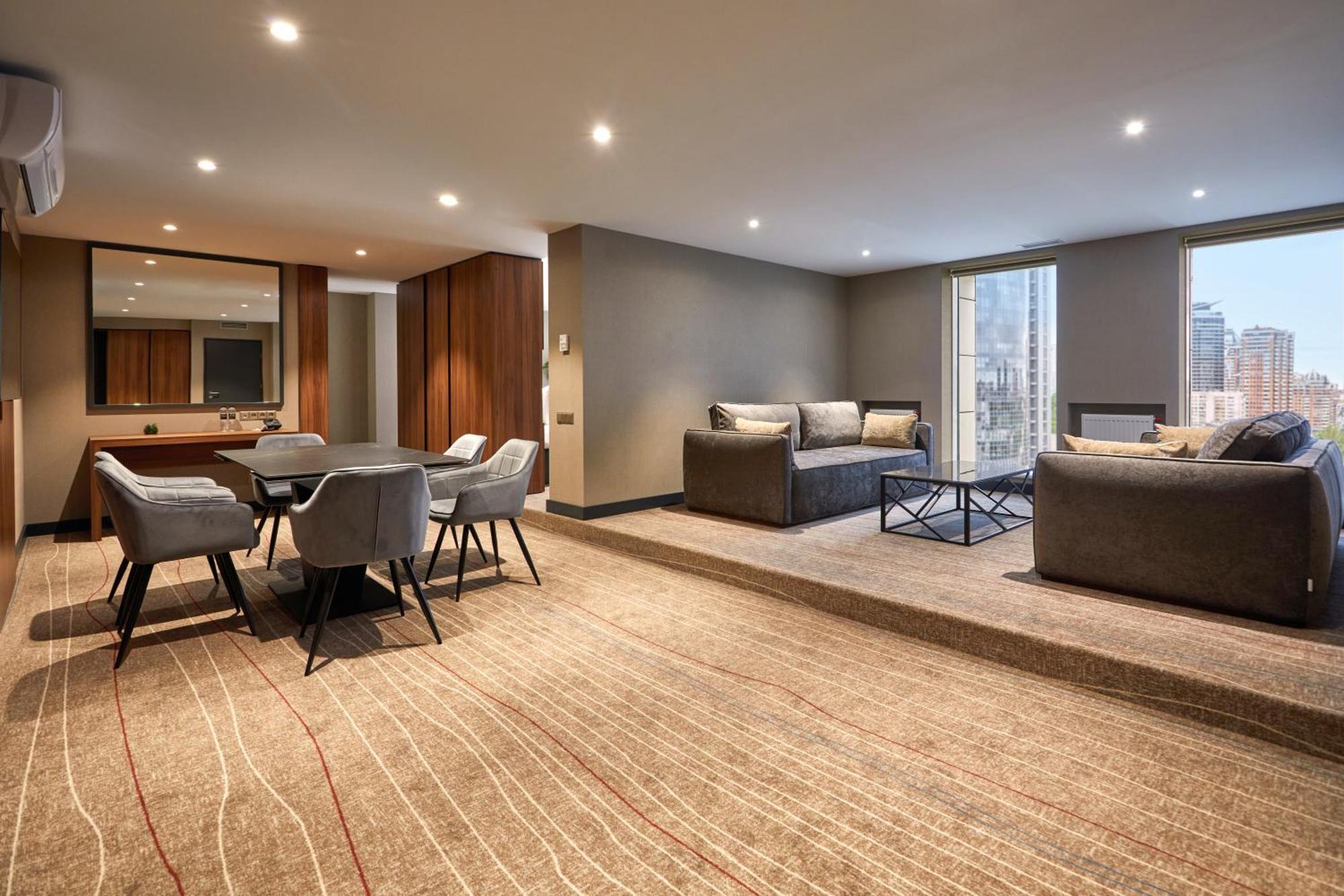Sky Loft Hotel Kyiv By Rixwell International 외부 사진