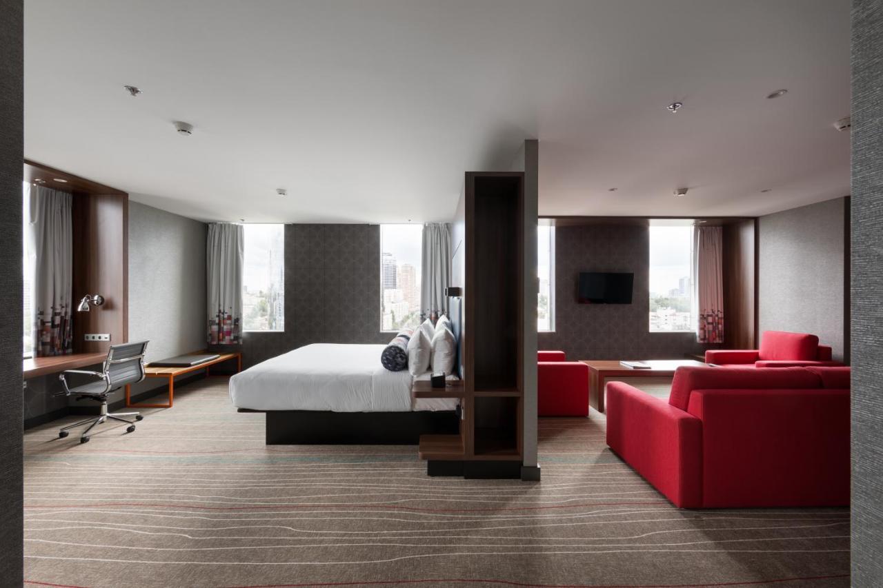 Sky Loft Hotel Kyiv By Rixwell International 외부 사진